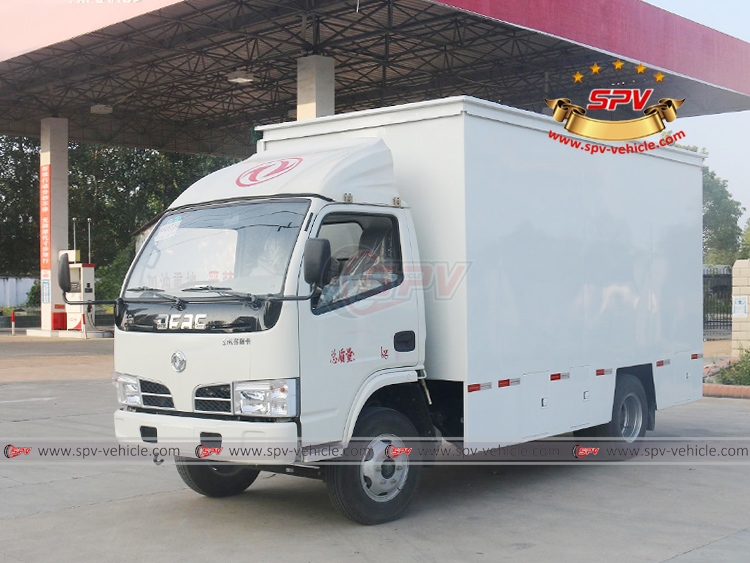 Stage Truck Dongfeng - LF